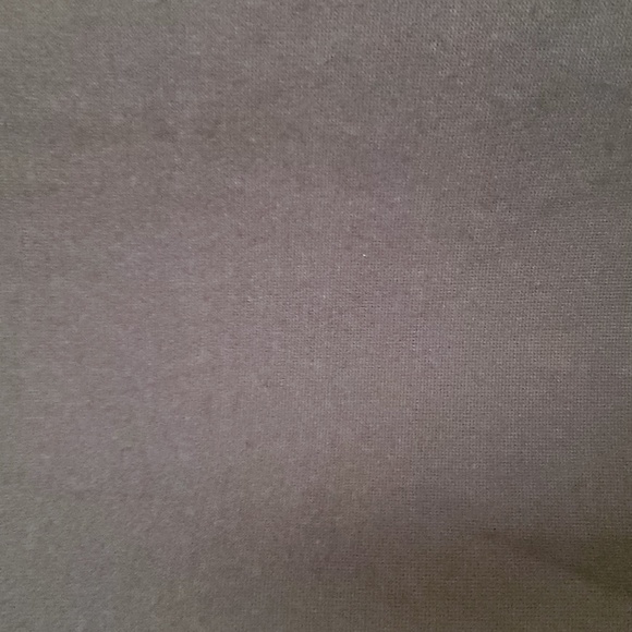 *NWT* olive green flutter sleeves top - Picture 5 of 13